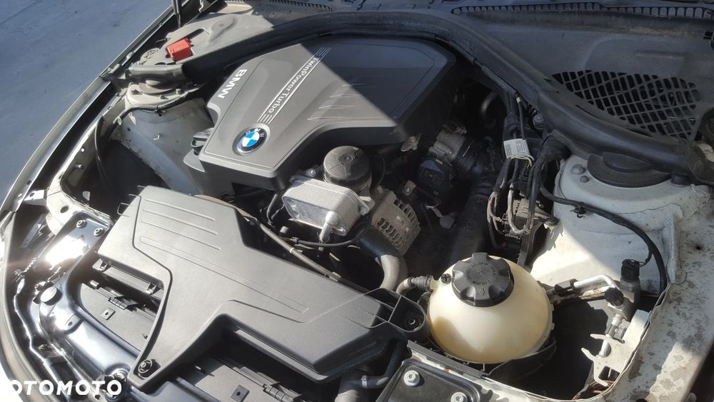 Silnik jeszcze w aucie do odpalenia 2.8i  n20 n20b20 n26b20 bmw f30 f31 f32 f36 f33 f10 f25 f26 - 1