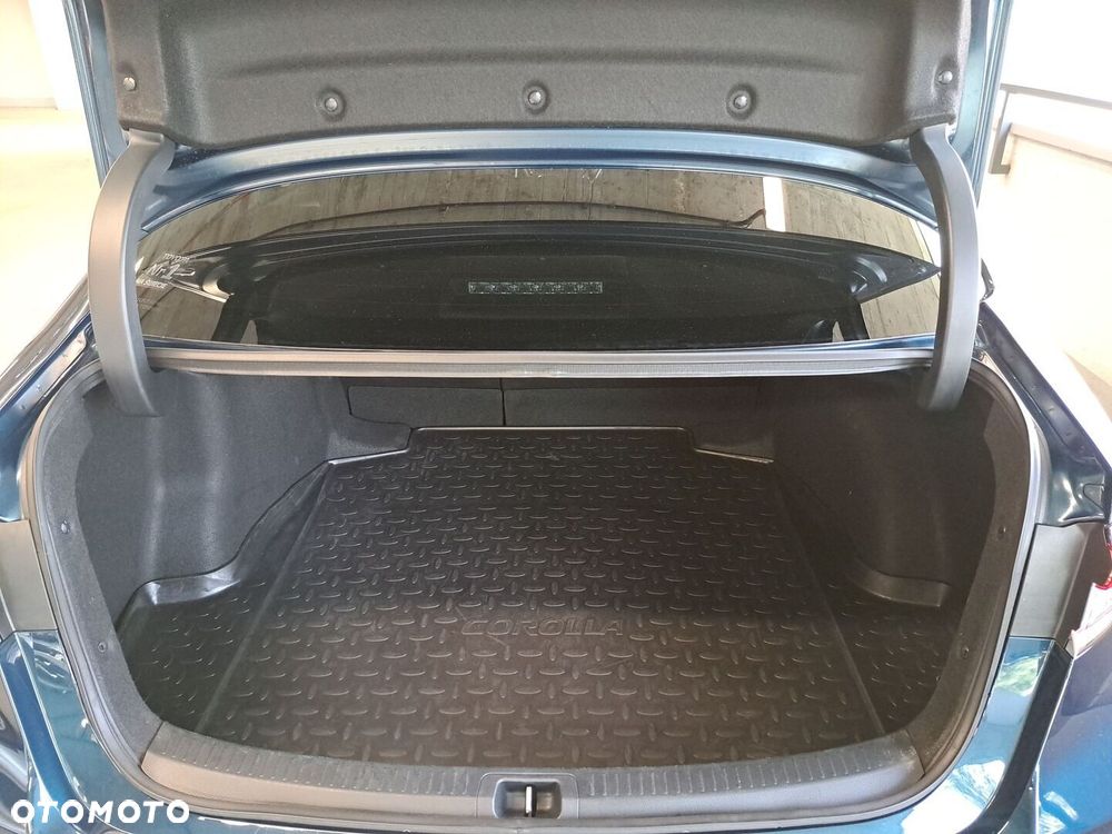 Toyota Corolla 1.8 Hybrid Style - 10