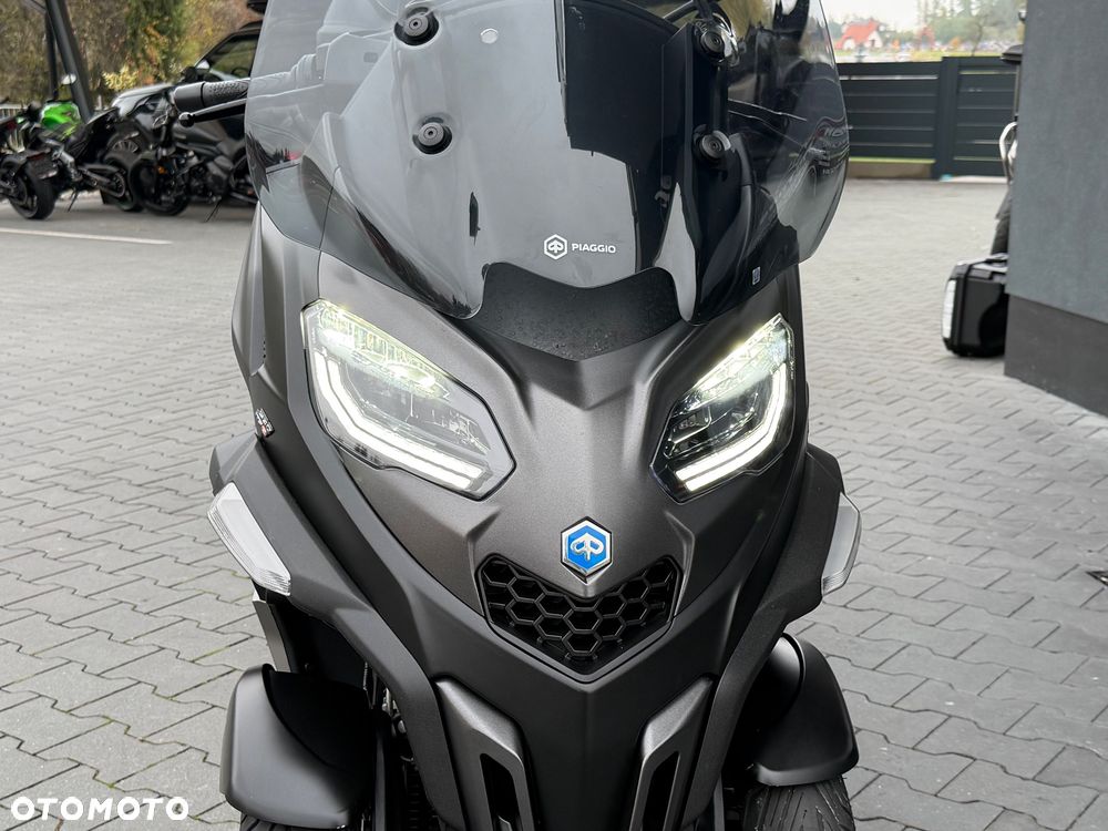 Piaggio MP-3 - 23