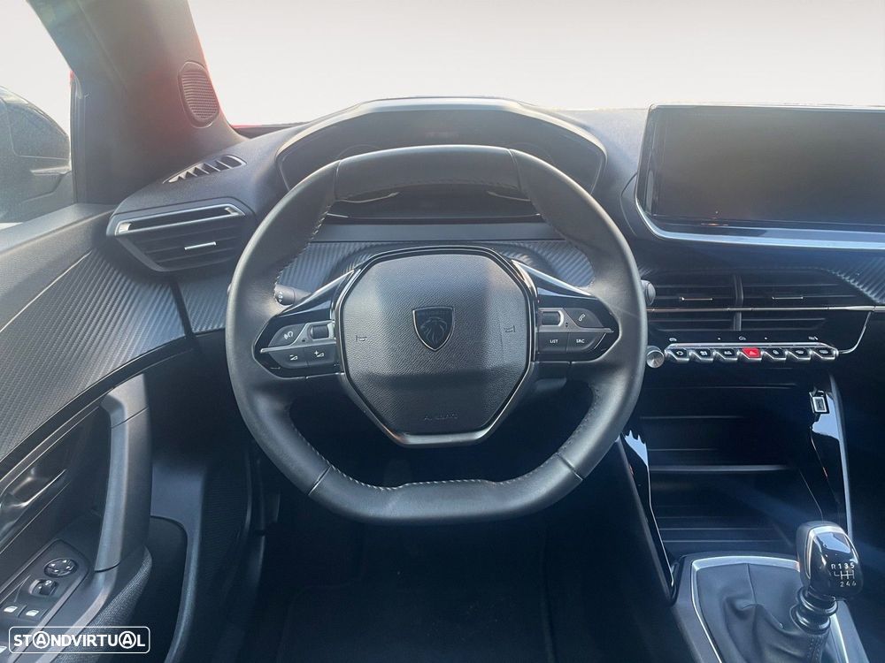 Peugeot 2008 1.2 PureTech Style - 12