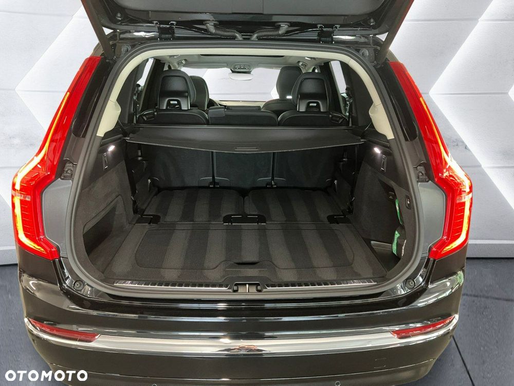 Volvo XC 90 B5 D AWD Plus Bright - 13