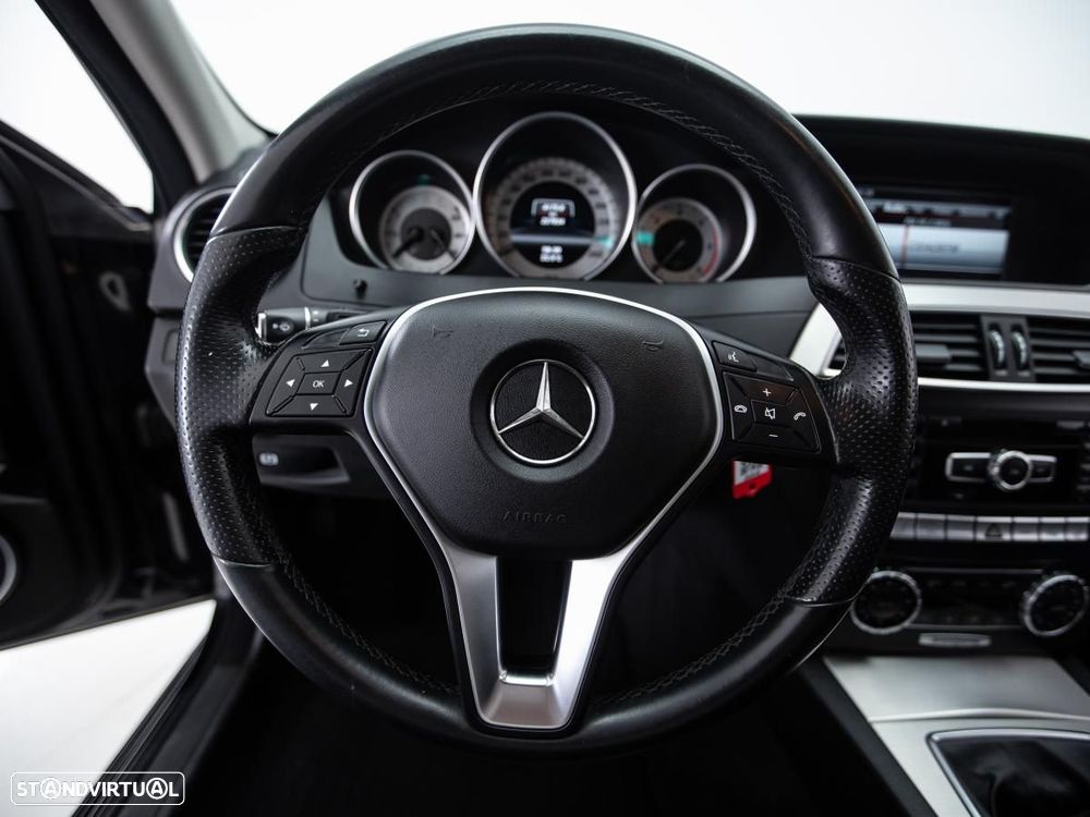 Mercedes-Benz C 200 - 17