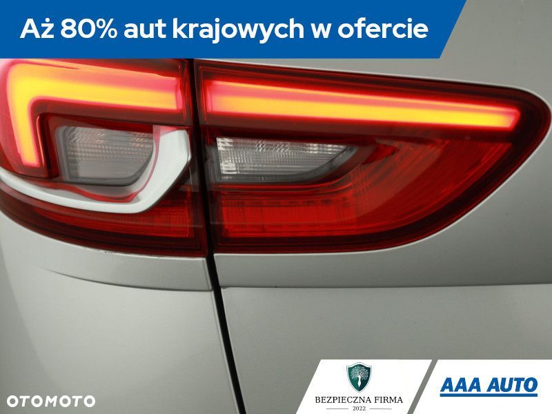 Opel Insignia - 22