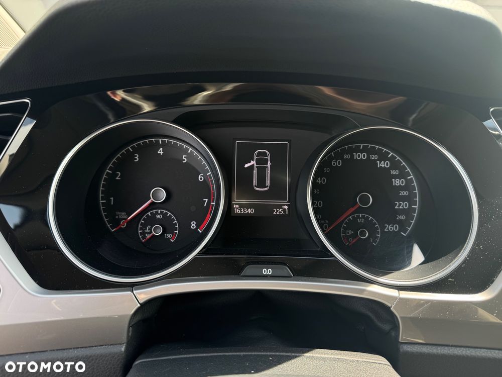 Volkswagen Touran 1.5 TSI EVO Active DSG - 16