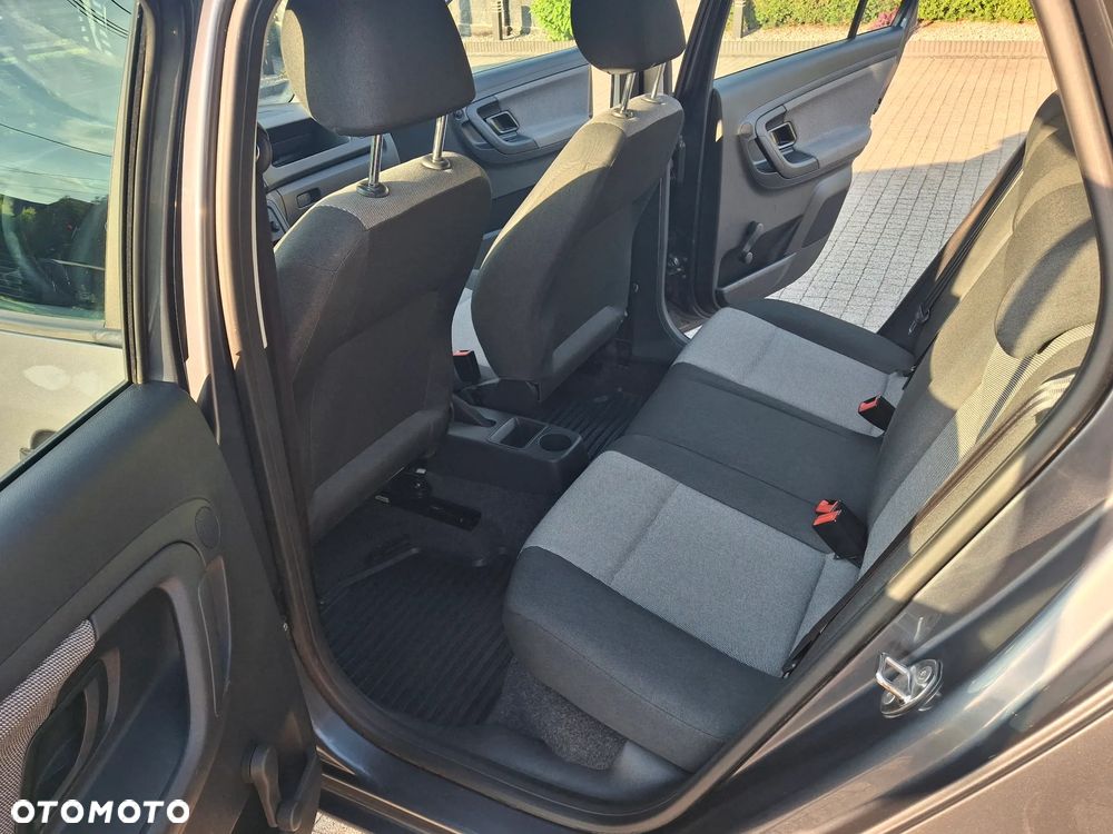 Skoda Fabia 1.2 TSI Family - 16