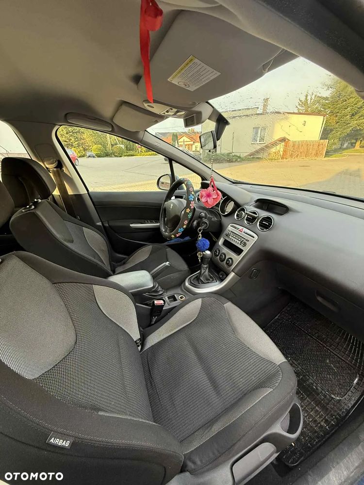 Peugeot 308 1.6 Trendy - 10