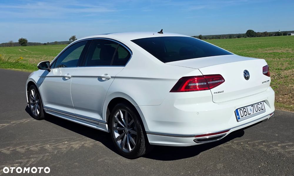 Volkswagen Passat 2.0 TDI SCR DSG Highline - 3