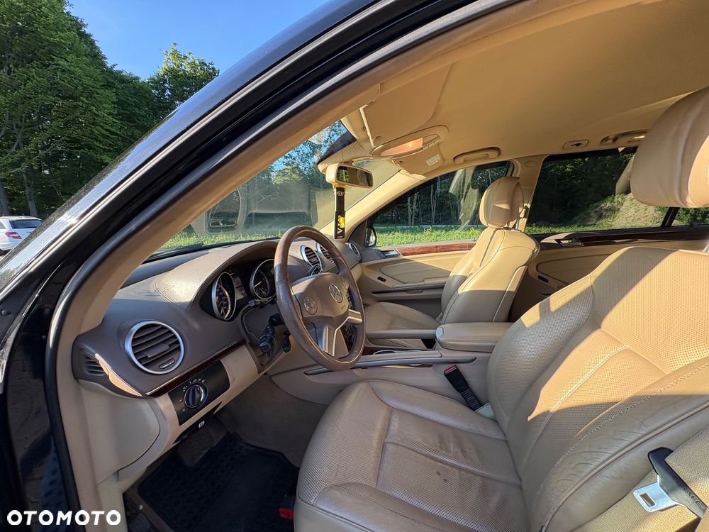 Mercedes-Benz GL 450 CDI DPF 4Matic 7G-TRONIC - 20