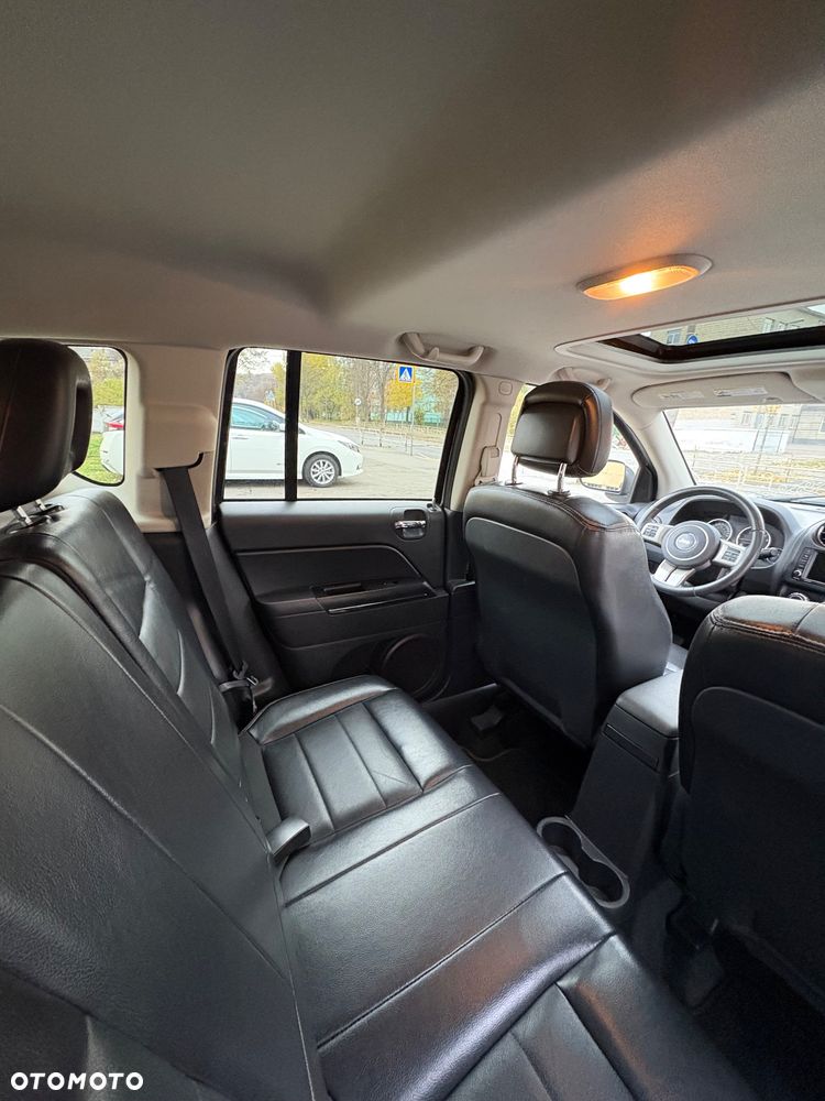 Jeep Compass 2012 photo 4