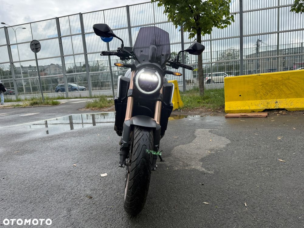 Honda CB - 8