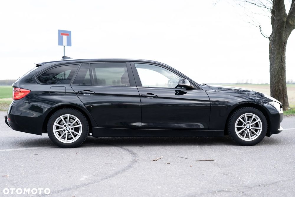 BMW Seria 3 318d - 5