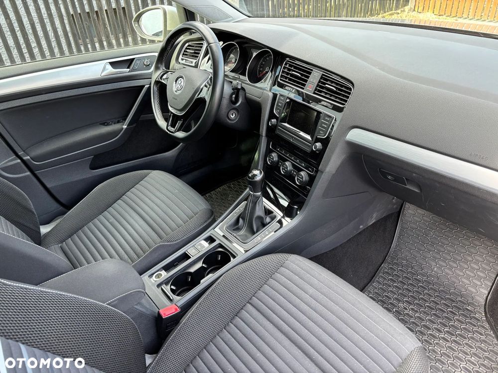 Volkswagen Golf 1.2 TSI BlueMotion Technology Cup - 23