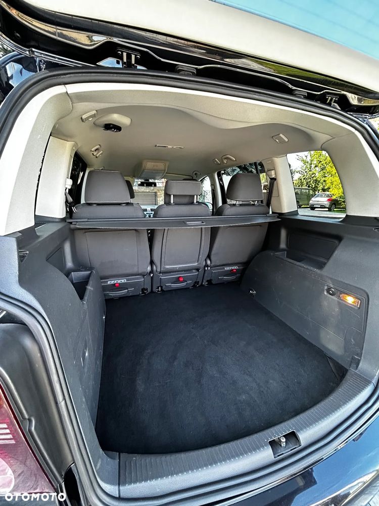 Volkswagen Touran 2.0 TDI Q-Line - 5