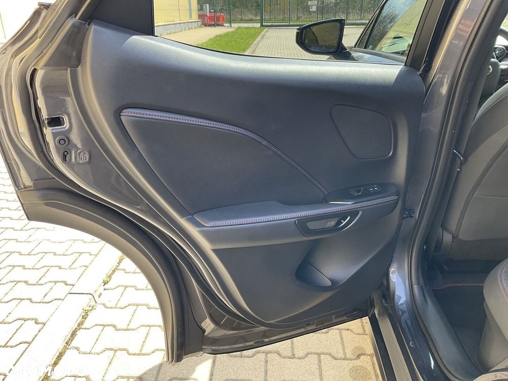 Lexus LBX 1.5 Hybrid Emotion - 15