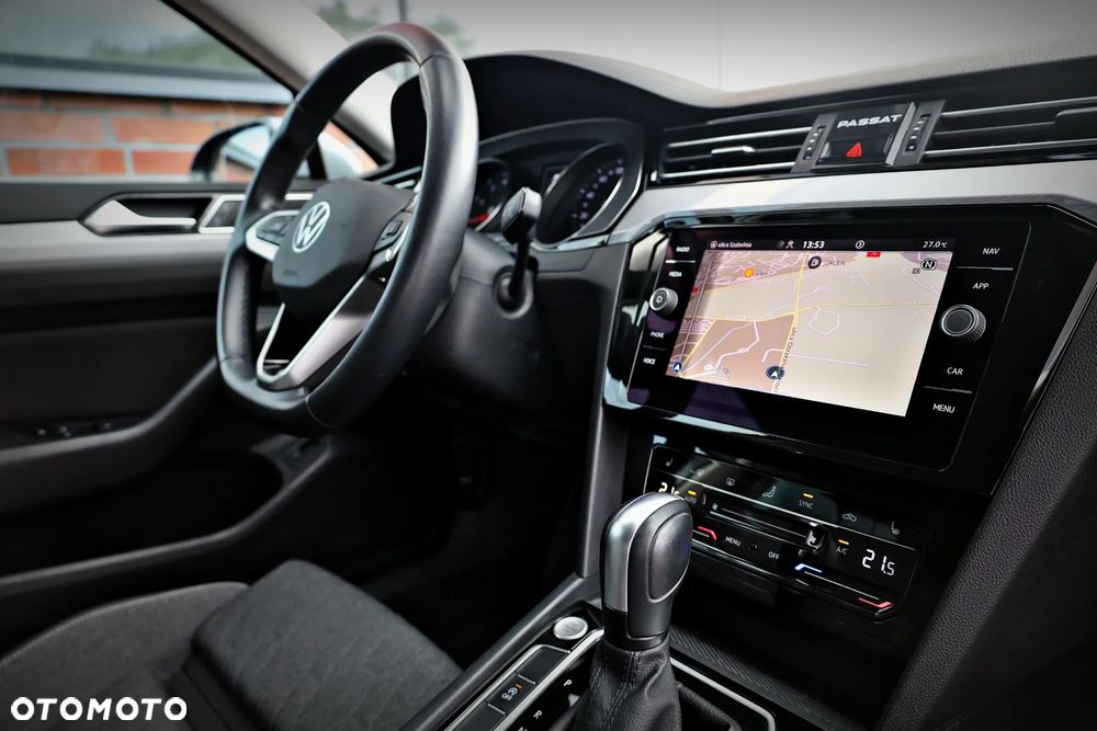 Volkswagen Passat 2.0 TSI Business DSG - 17