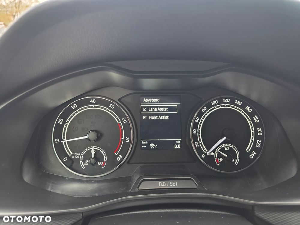 Skoda Kamiq 1.0 TSI DSG Ambition - 28