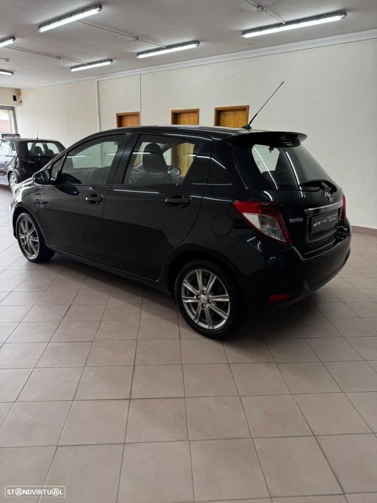 Toyota Yaris 1.33 VVT-i Sport+P.Techno +Navi - 8