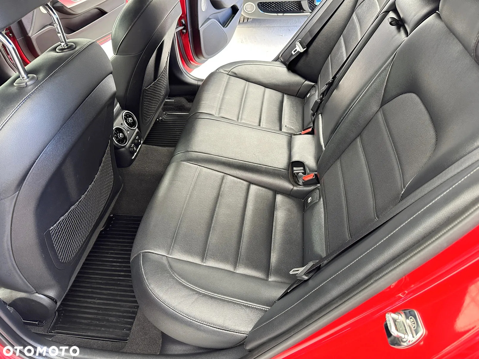 Kia Stinger 2.0 T-GDI GT Line - 8
