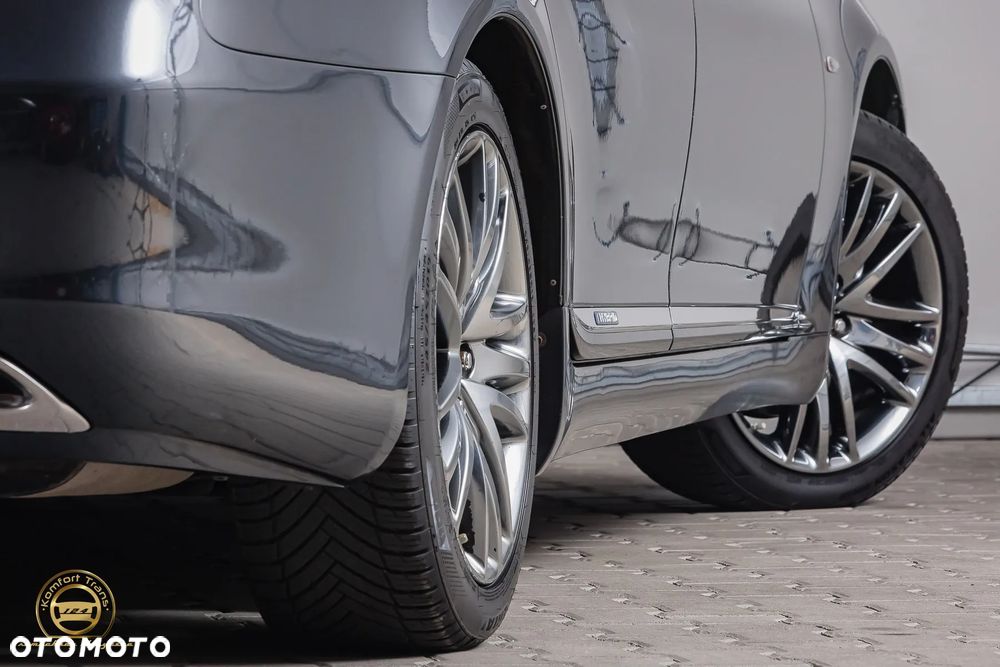 Lexus LS - 13