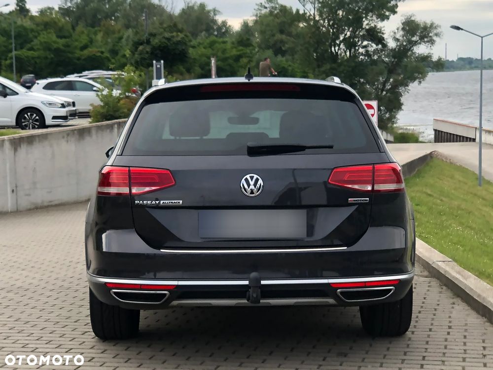Volkswagen Passat Alltrack - 12