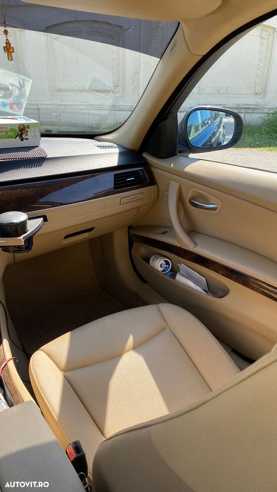 BMW Seria 3 318i - 10