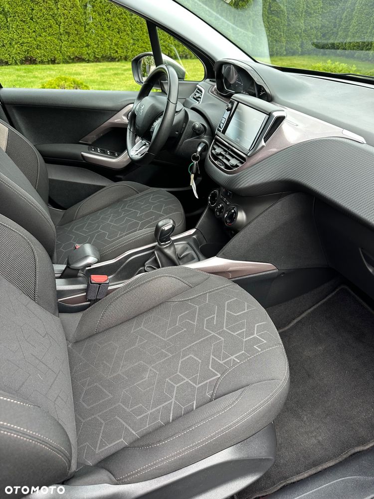 Peugeot 2008 1.2 Pure Tech GPF Style - 34