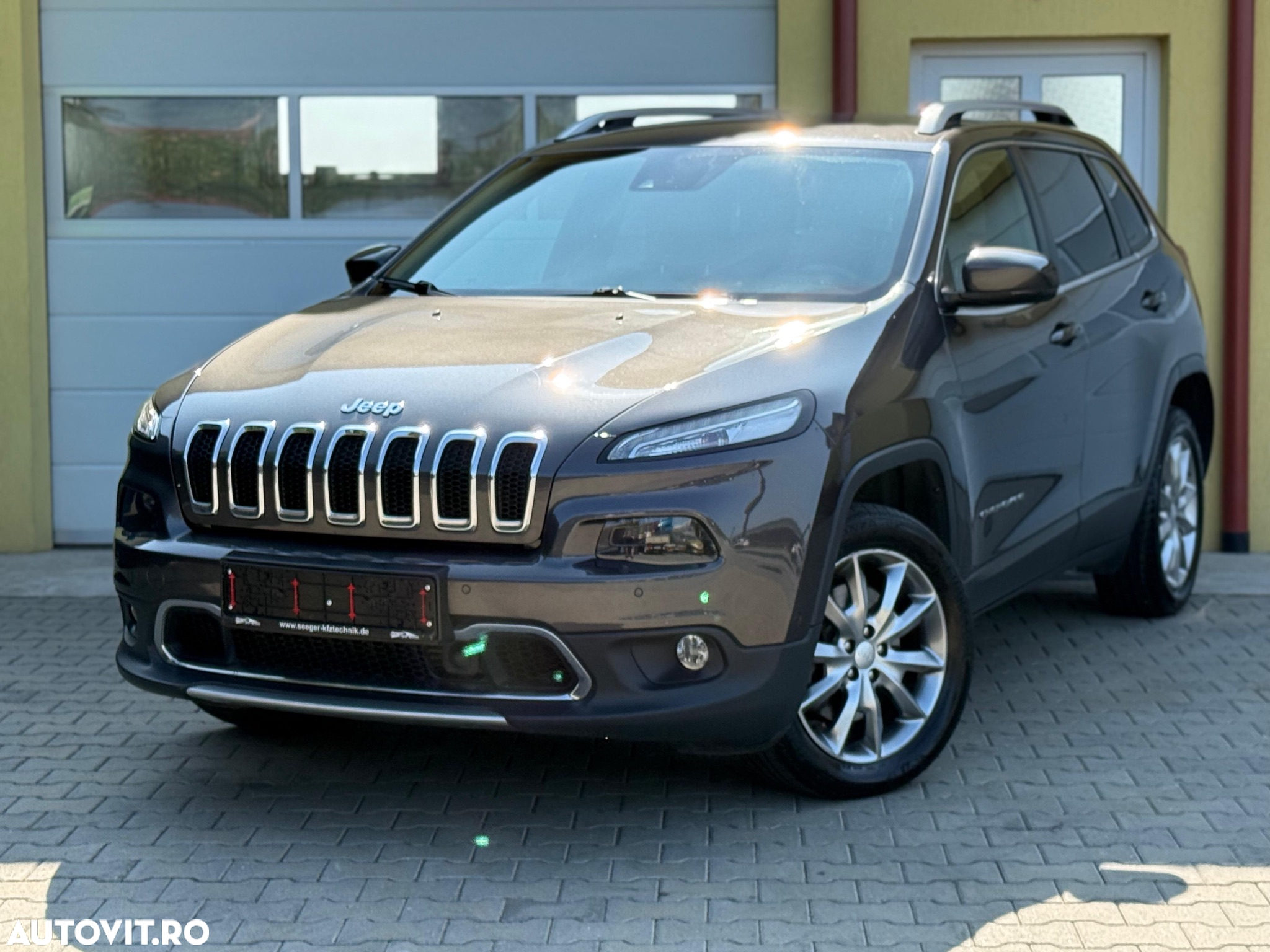 Jeep Cherokee 2.2 MJet AWD Limited - 37