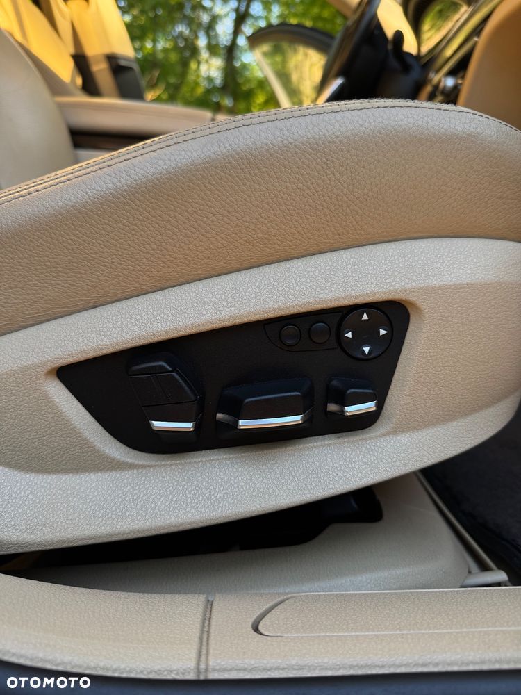 BMW Seria 7 730d - 22