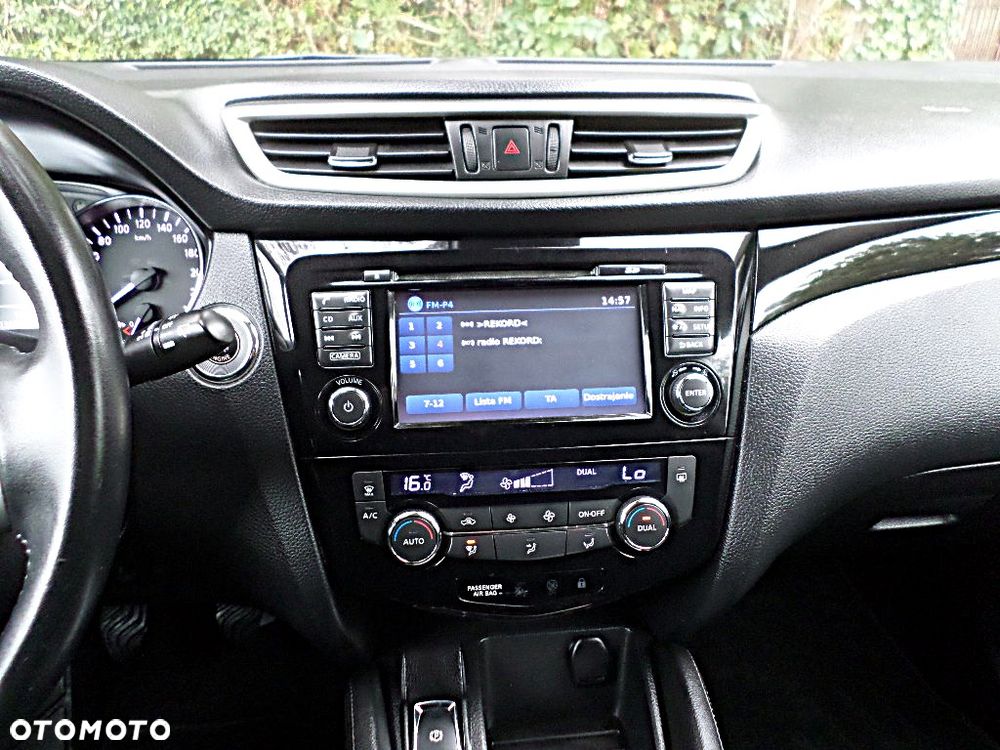 Nissan Qashqai 1.6 DIG-T Tekna - 11