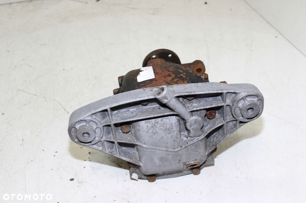 DYFER MOST TYŁ BMW 5 E39 528i 3.15 manual - 4