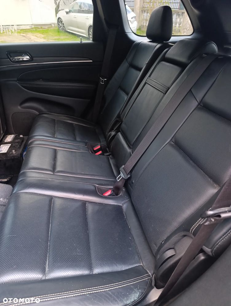 Jeep Grand Cherokee - 20