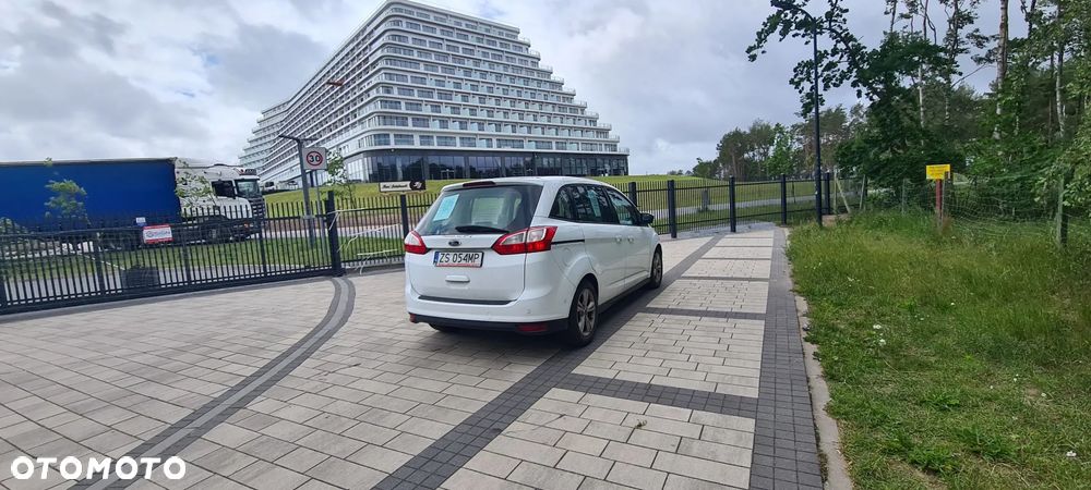 Ford Grand C-MAX - 4