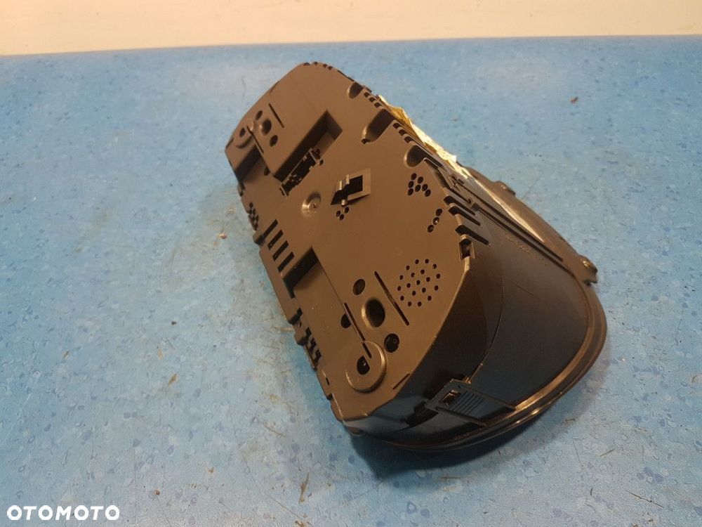 BMW 1 E87 2.0 Diesel LICZNIK 1024952 - 9