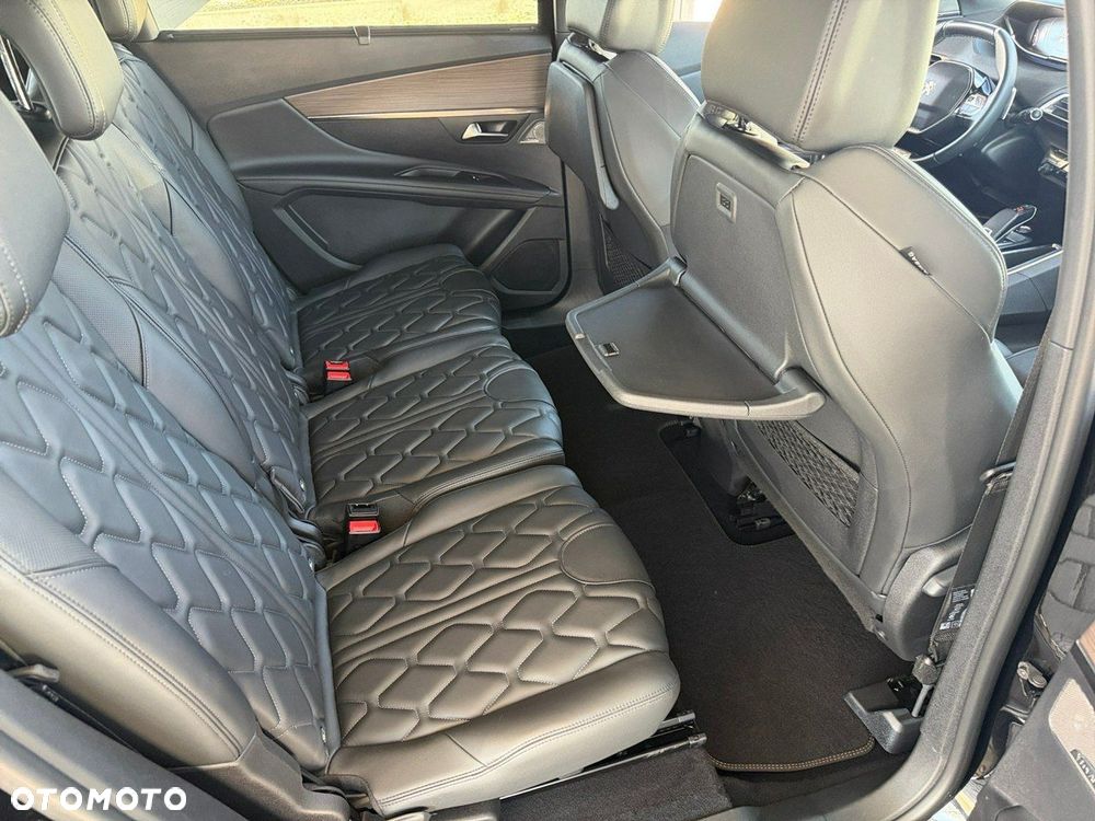 Peugeot 5008 - 22