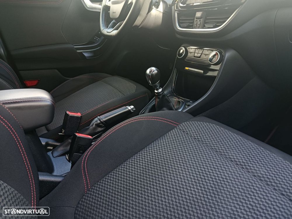 Ford Puma - 36