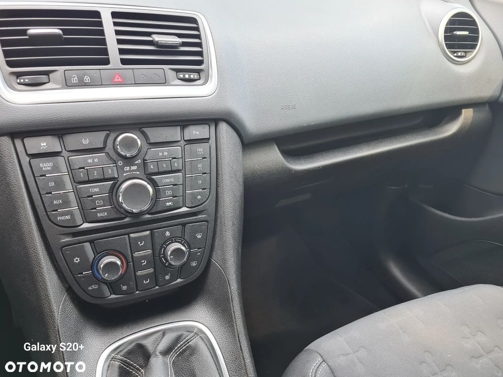 Opel Meriva - 12