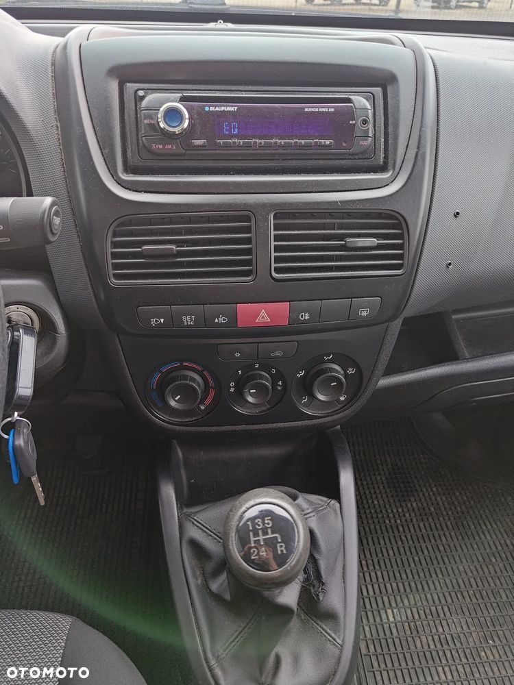 Fiat Doblo 1.4 16V Active - 13