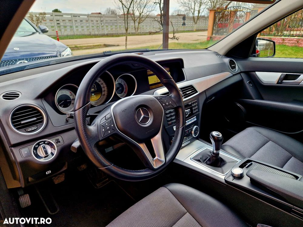 Mercedes-Benz C 180 CGI BlueEFFICIENCY Avantgarde - 14