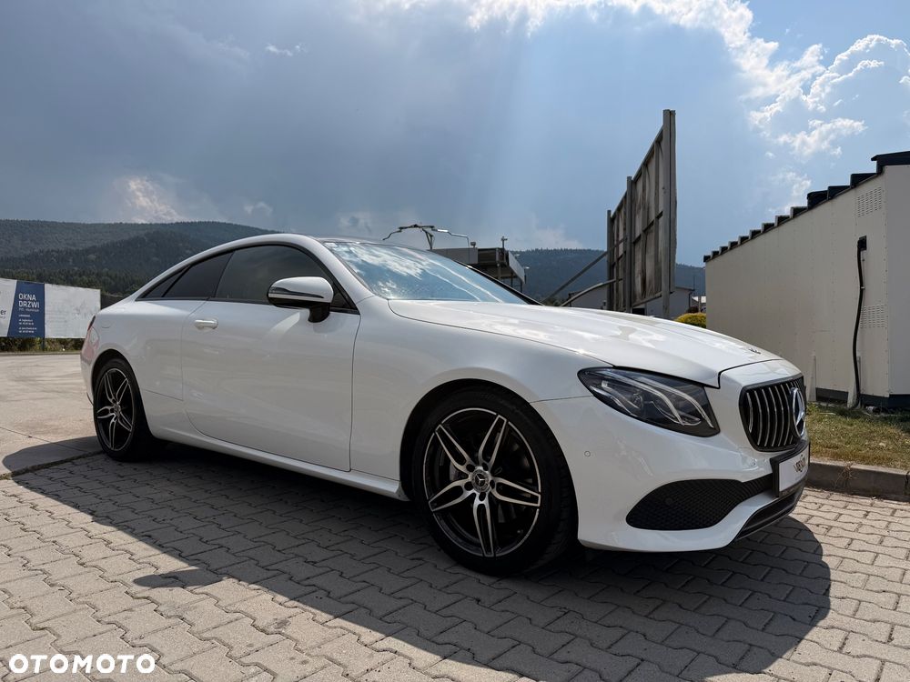 Mercedes-Benz Klasa E 200 9G-TRONIC - 1