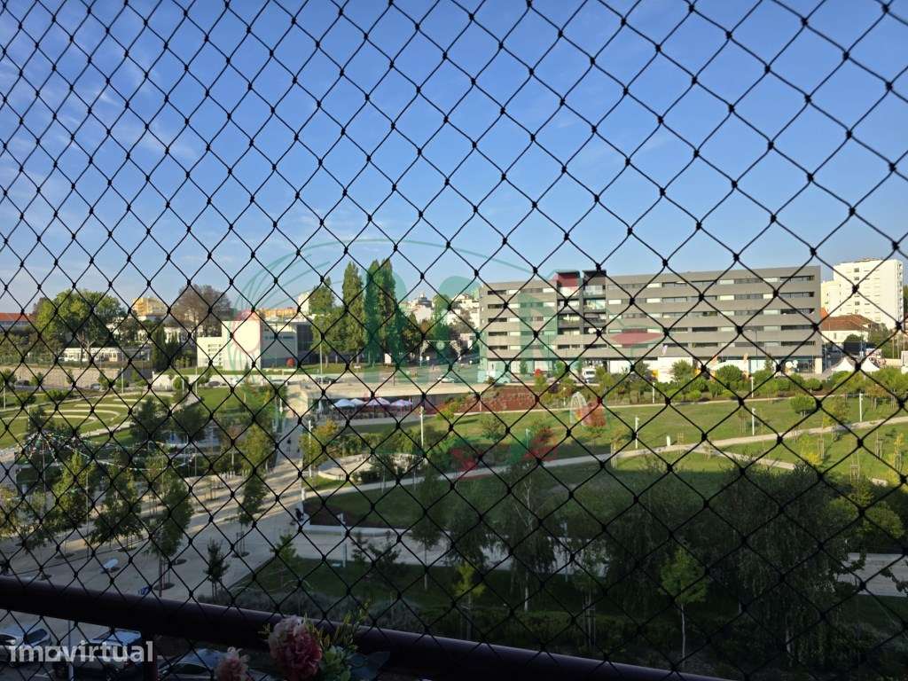 T2+1 Localização Premium | Centro Gondomar | Lg Garagem e Arrumos - Grande imagem: 2/41