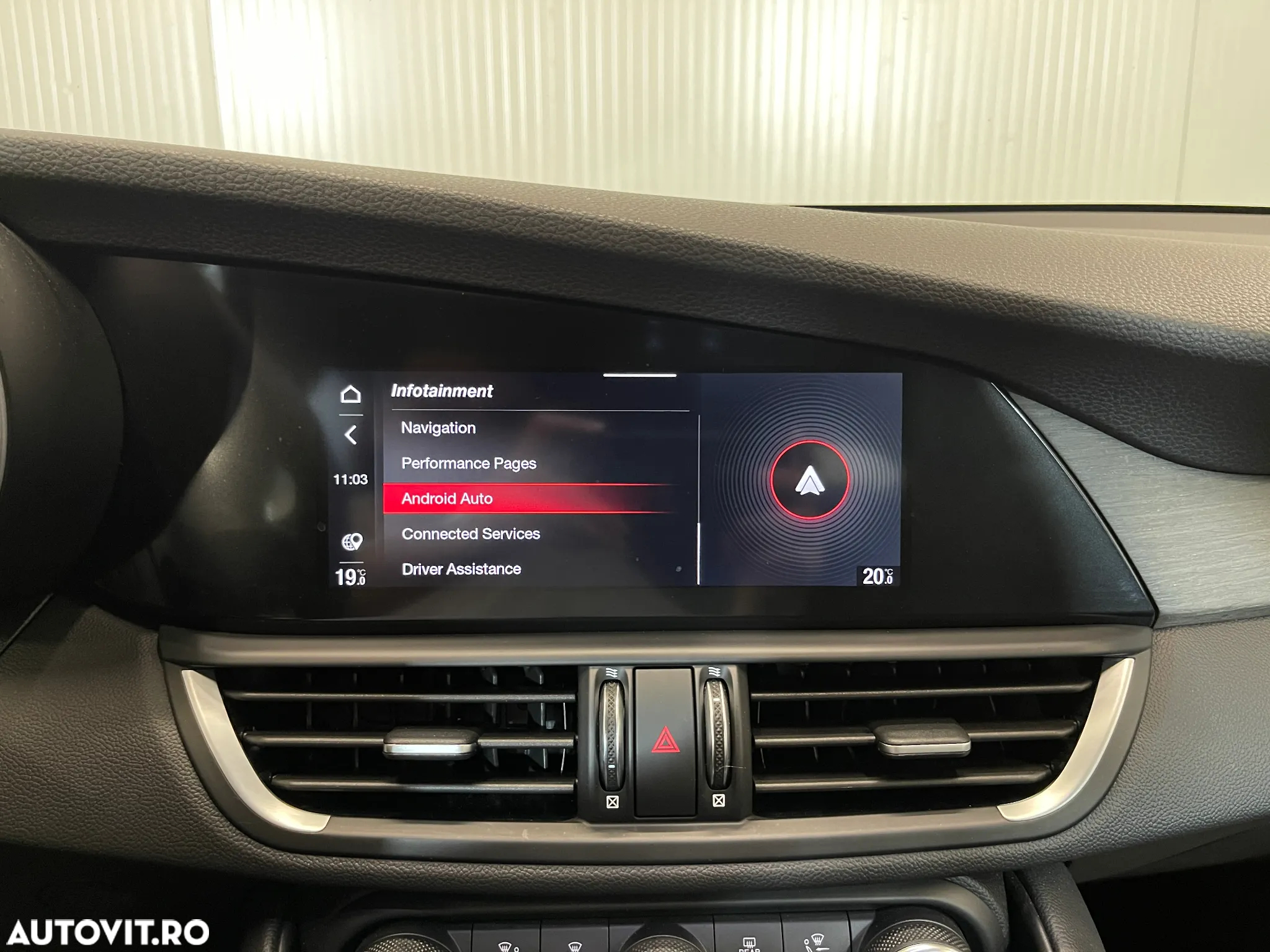 Alfa Romeo Giulia 2.0 Turbo AWD AT8 Ti - 23