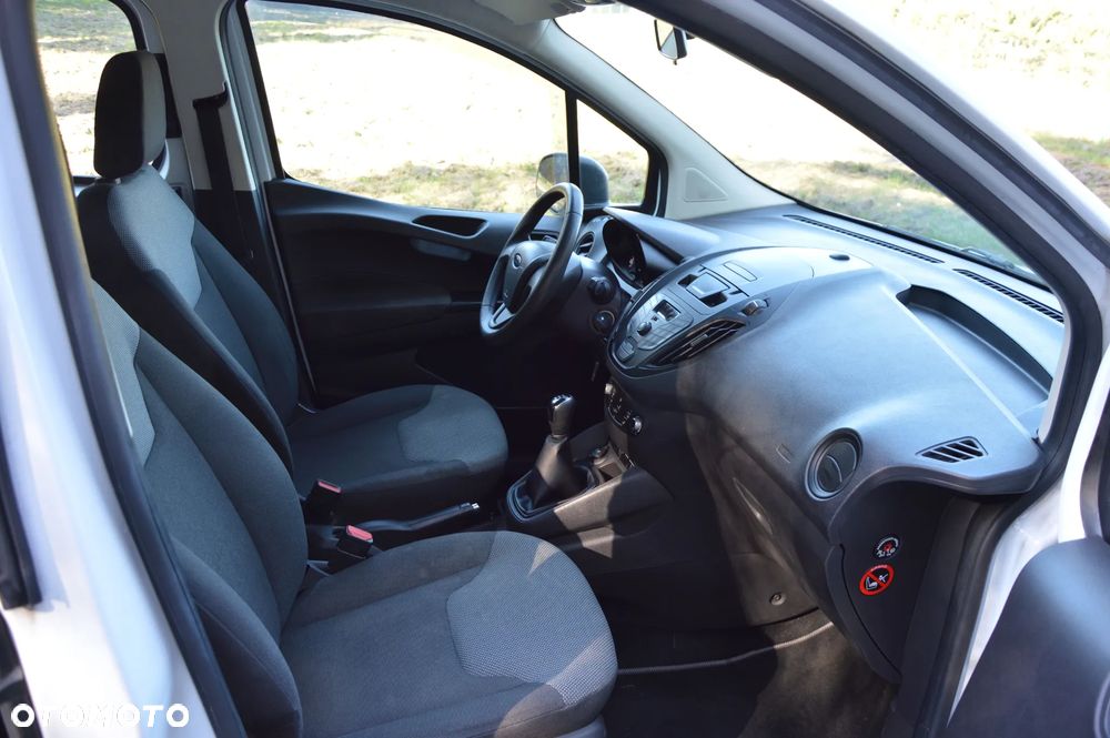 Ford Transit Courier S&S Trend - 11