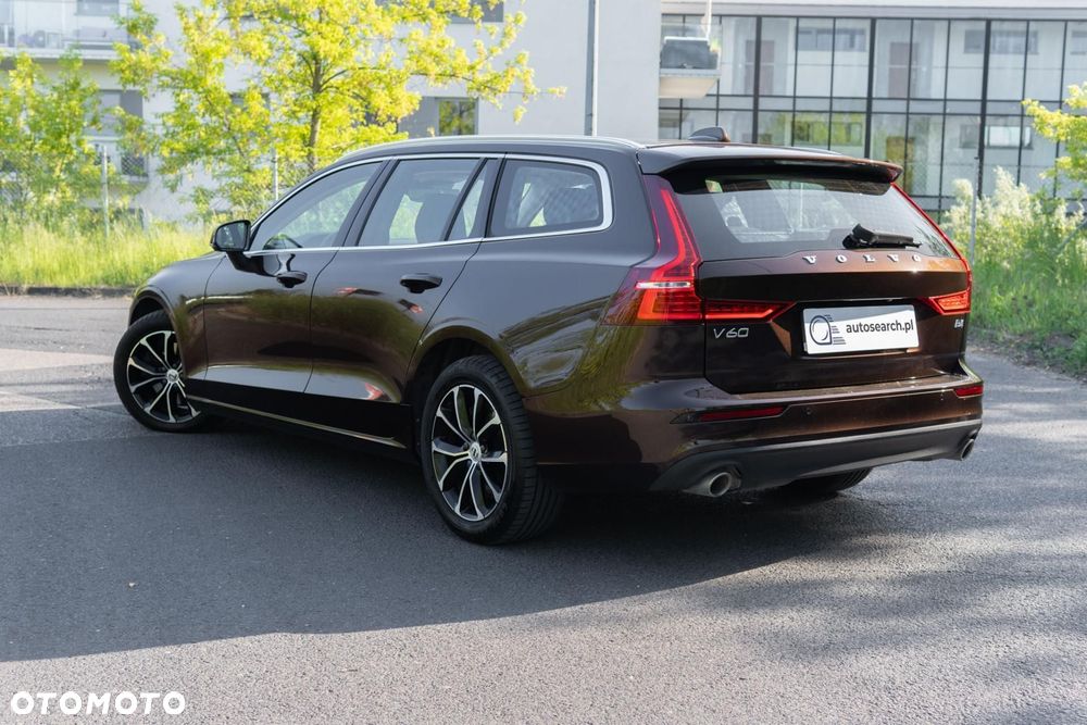 Volvo V60 B4 D Momentum Pro - 5