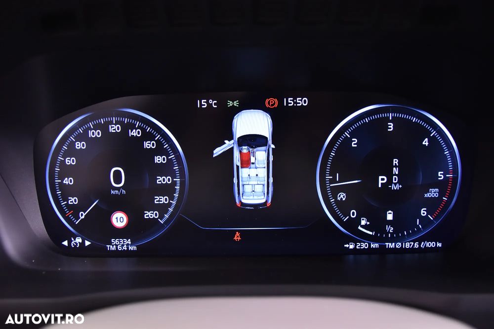 Volvo XC 90 D5 AWD Momentum - 10