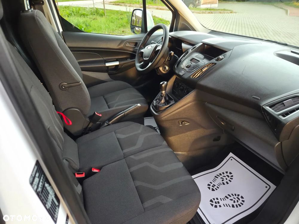 Ford Transit Connect - 15