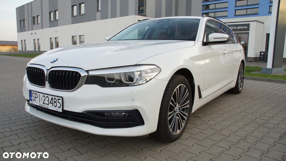 BMW Seria 5 520d Sport Line - 1