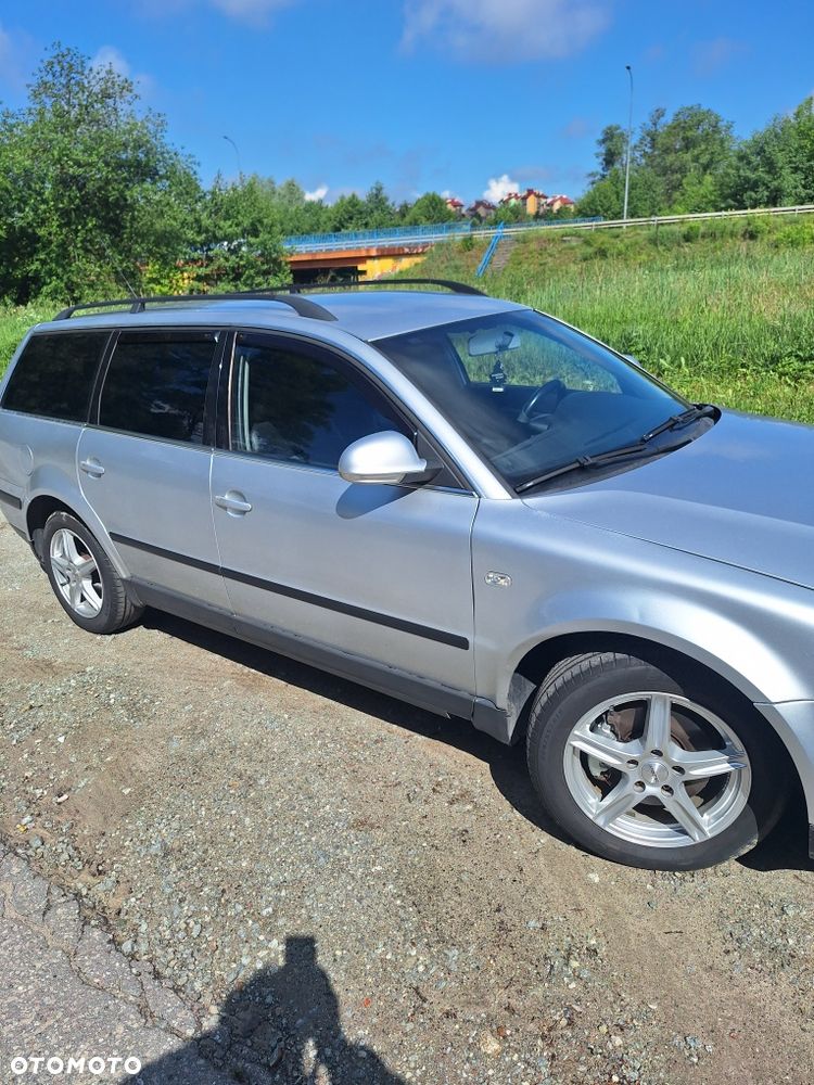 Volkswagen Passat - 2