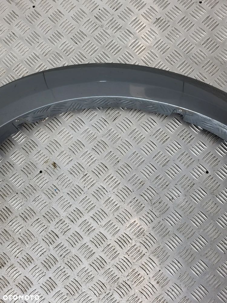 Mitsubishi L200 IV Listwa Błotnika Prawy Przód - 4