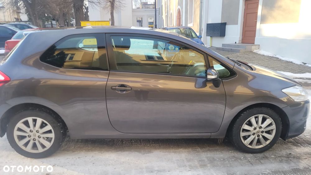 Toyota Auris 2.0 D-4D - 2