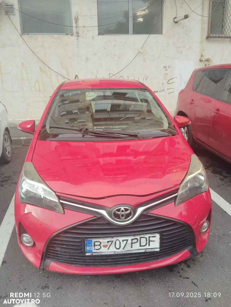 Toyota Yaris 1.3 VVT-i Sol - 3